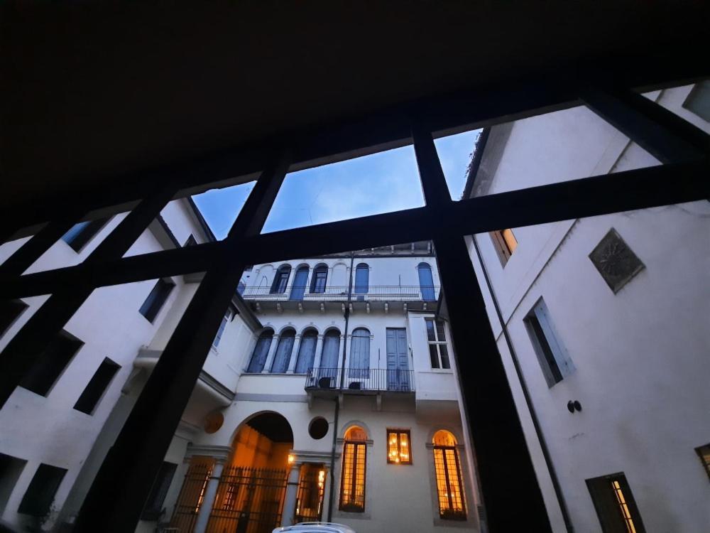 Apartmán Mini Contra' Dei Servi - Vicenza Exteriér fotografie