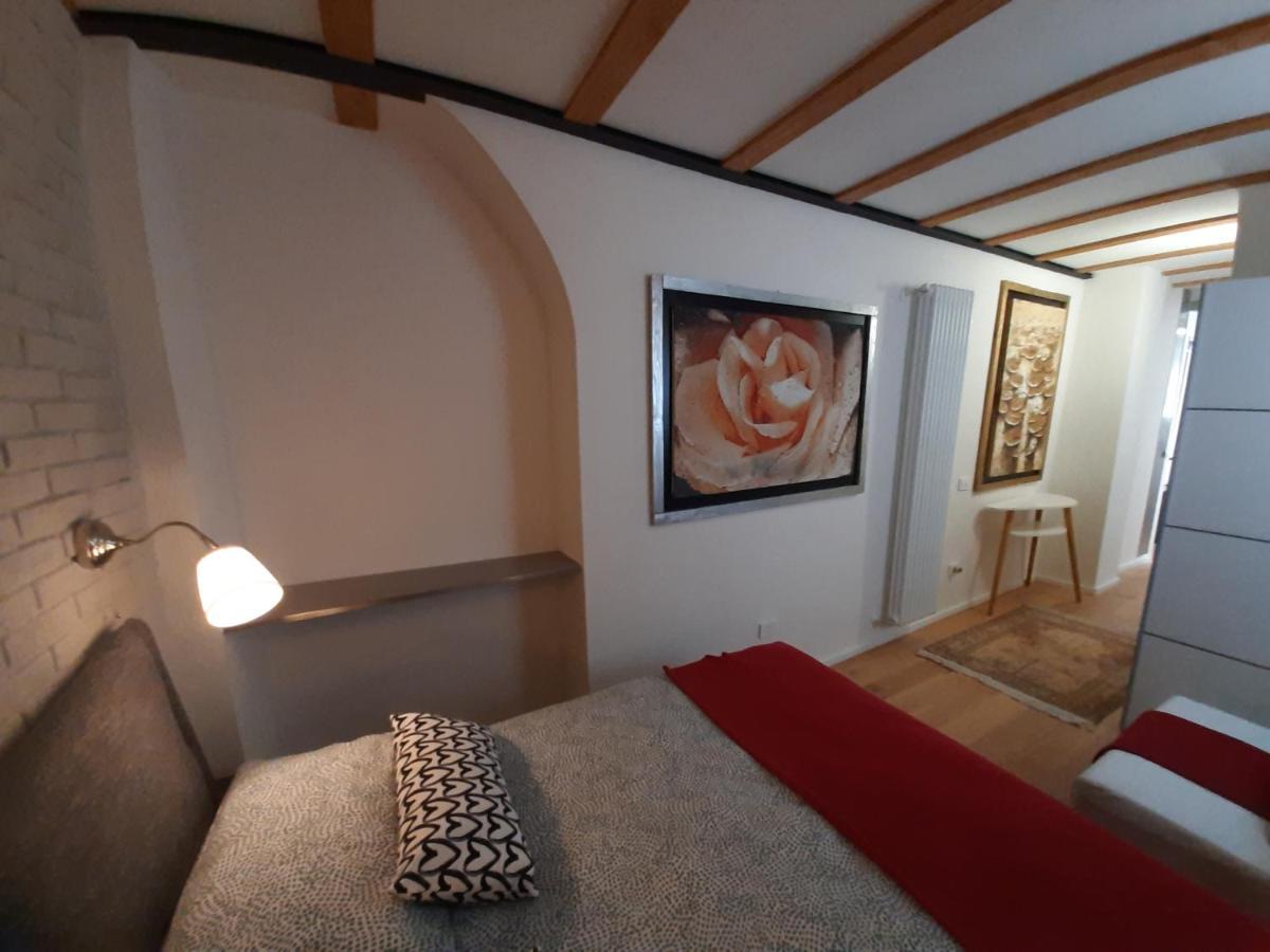 Apartmán Mini Contra' Dei Servi - Vicenza Exteriér fotografie